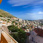 Two Bedroom With Sea View & Balcony Apartmán *