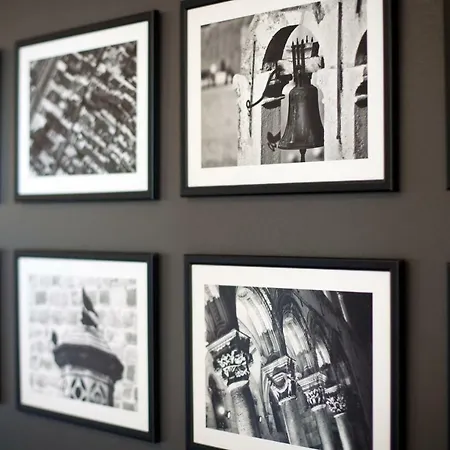 Two Bedroom With Sea View & Balcony Διαμέρισμα