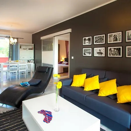 Two Bedroom With Sea View & Balcony 杜布罗夫尼克