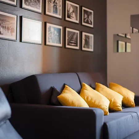 Two Bedroom With Sea View & Balcony 公寓 *