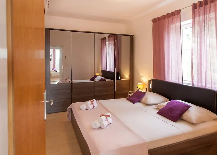 Two Bedroom With Sea View & Balcony * 두브로브니크