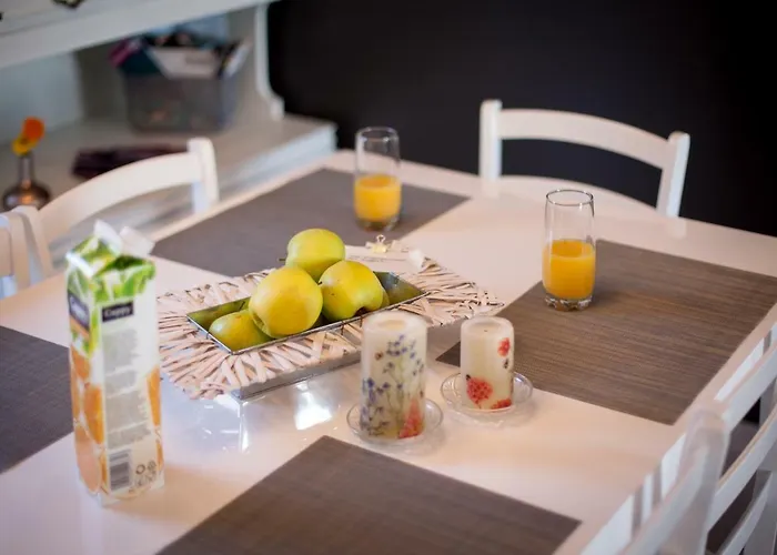 Two Bedroom With Sea View & Balcony 아파트 두브로브니크